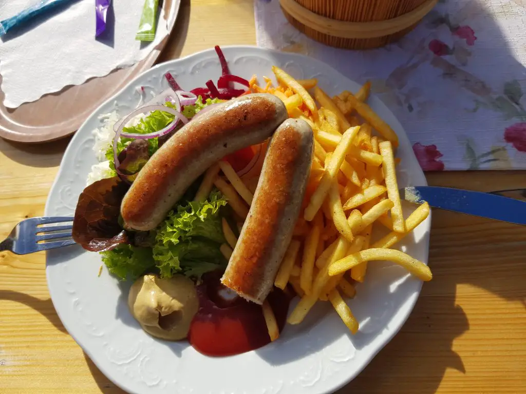things to do and see in austria bratwurst