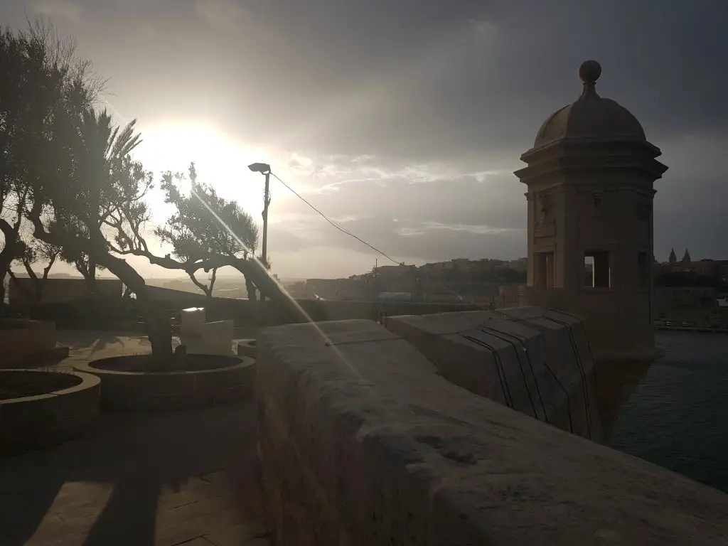 Things to do in Malta and Gozo - Admire the views from Il-Gardjola Gardens in Senglea Malta