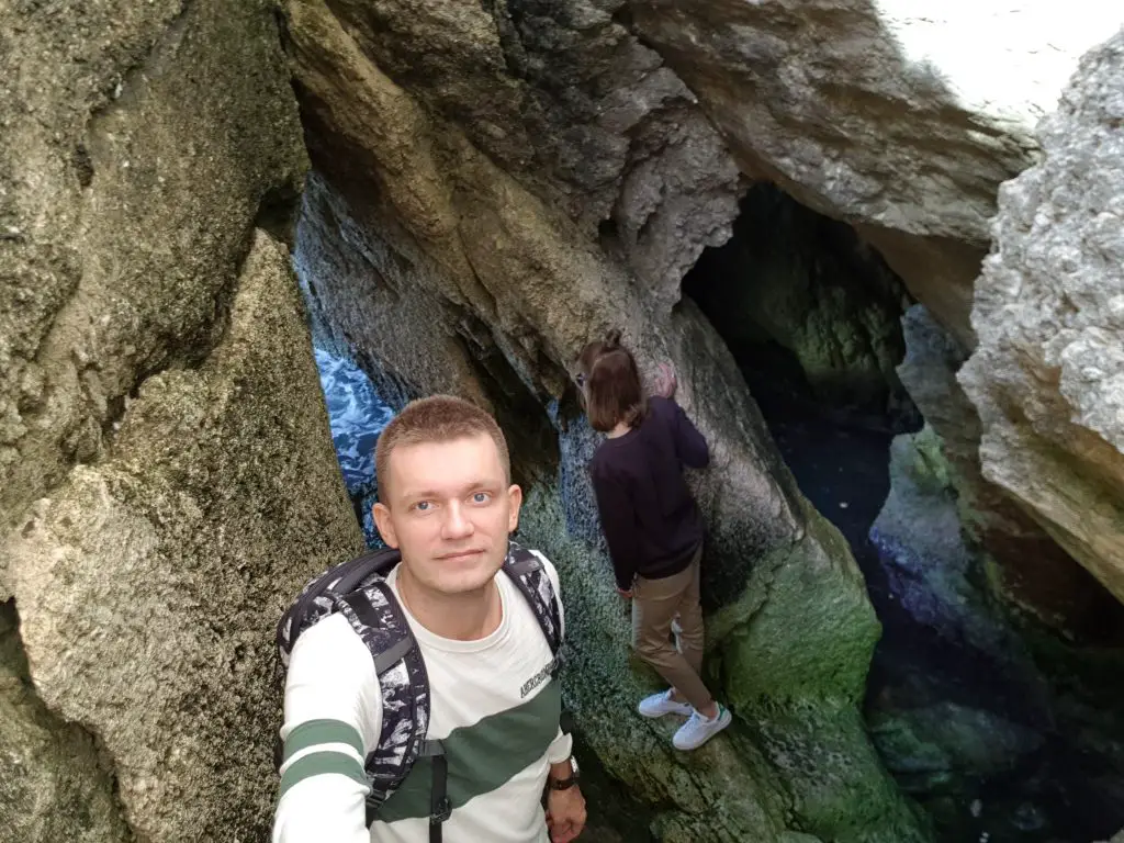 Things to do in Malta and Gozo - Go to Xlendi Beach for a hike Gozo