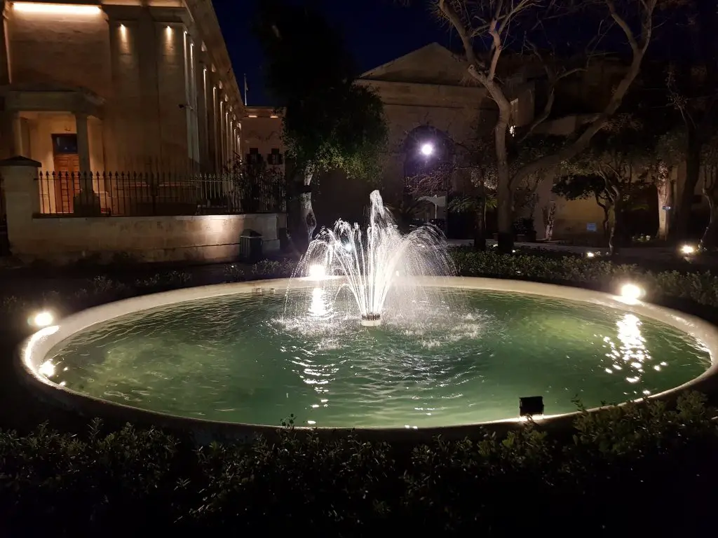Best things to do in Malta and Gozo - Visit Valletta at night - Malta Upper Barrakka Gardens