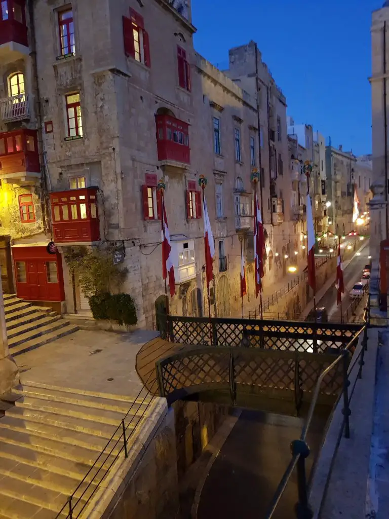 Best things to do in Malta and Gozo - Visit Valletta at night, Malta Valletta’s little streets