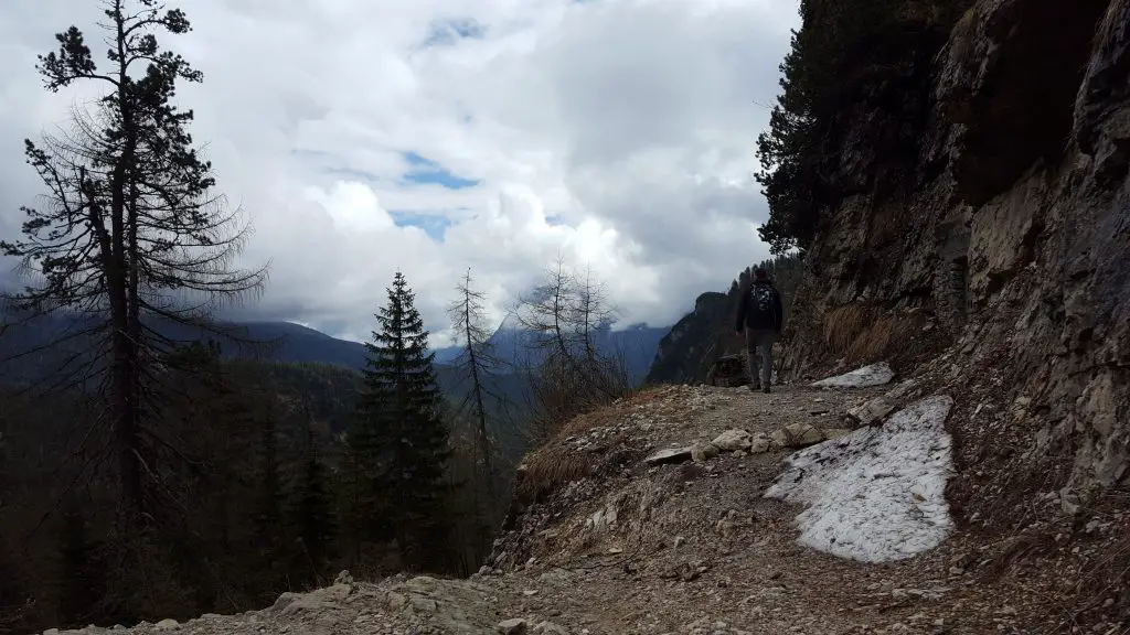 Dolomites Italy things to do - Hike to Lago di Sorapiss