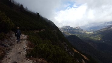 Dolomites Italy things to do - Hike to Lago di Sorapiss IT - Domomites