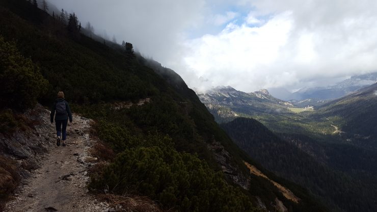 Dolomites Italy things to do - Hike to Lago di Sorapiss IT - Domomites