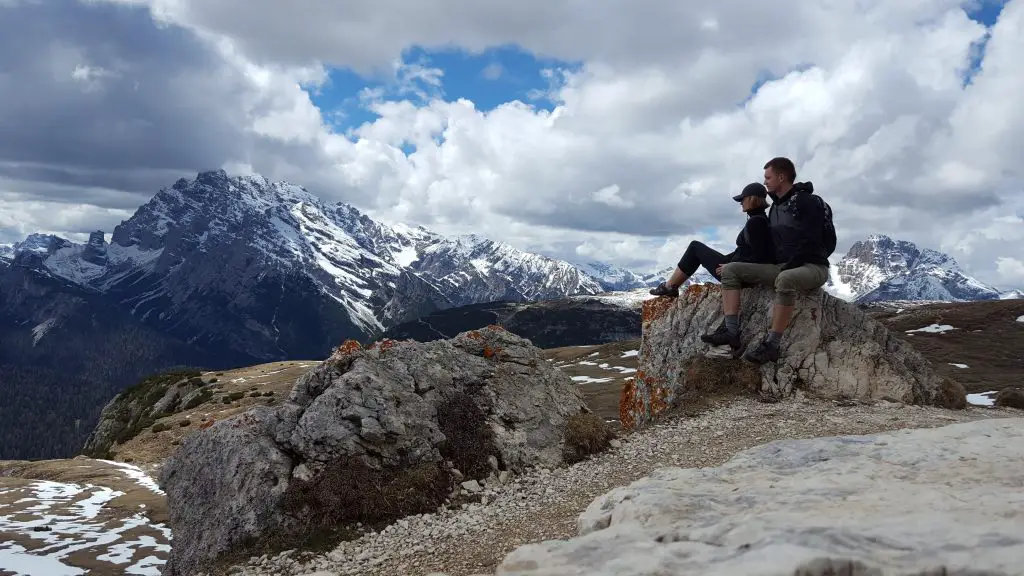 Dolomites Italy things to do - Spend a day hiking around Tre Cime di Lavaredo - IT