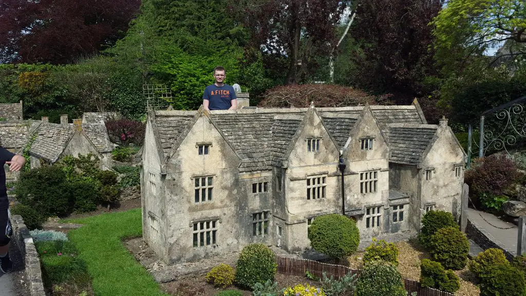 Bucket List - Drive to Cotswolds in UK