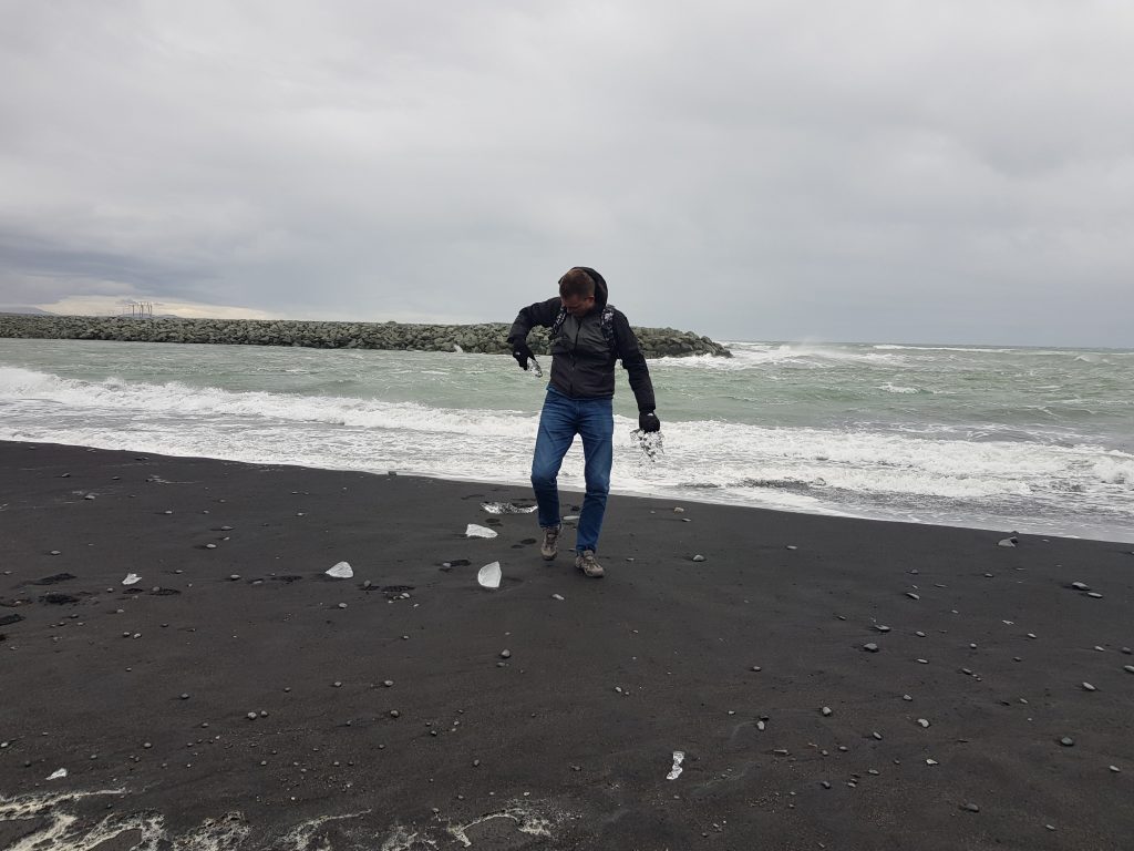 Visit Iceland - Why we REGRET visiting Iceland - Very disappointing trip to Diamond Beach.