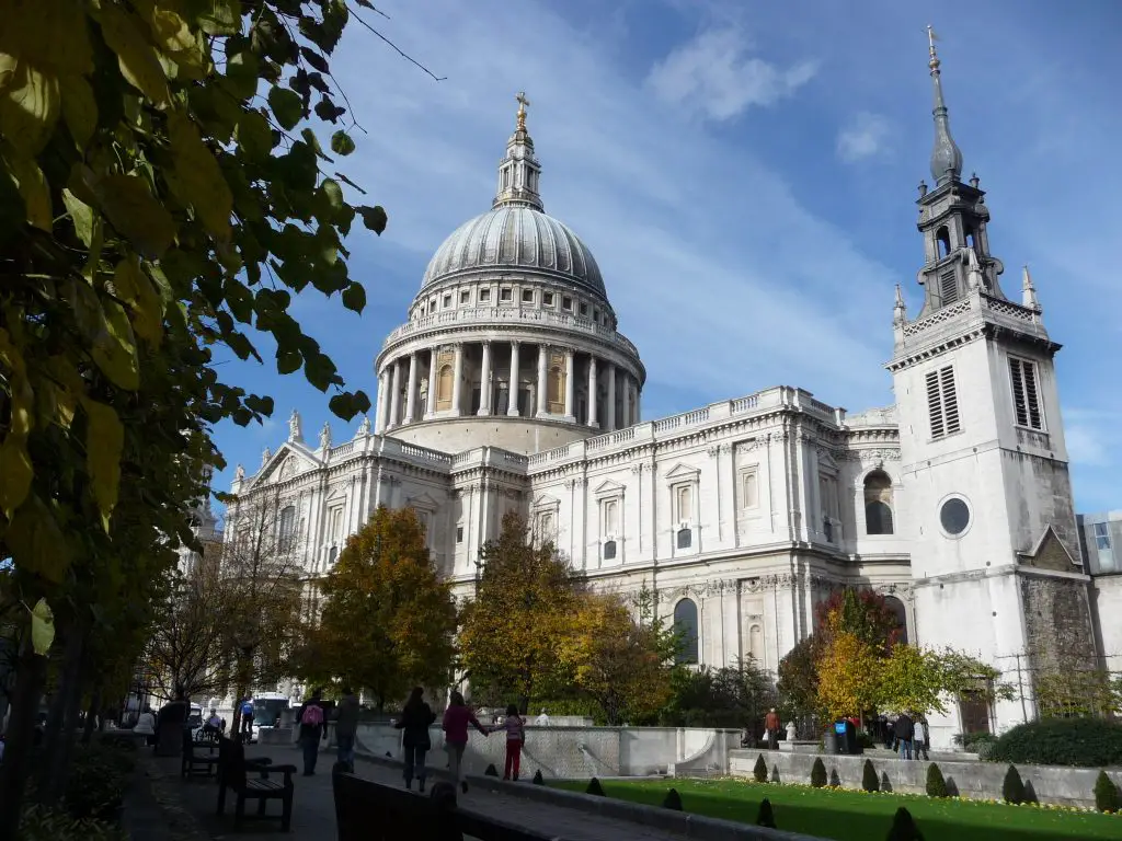 Bucket List Ideas UK - St Paul’s Cathedral - things to do in the UK