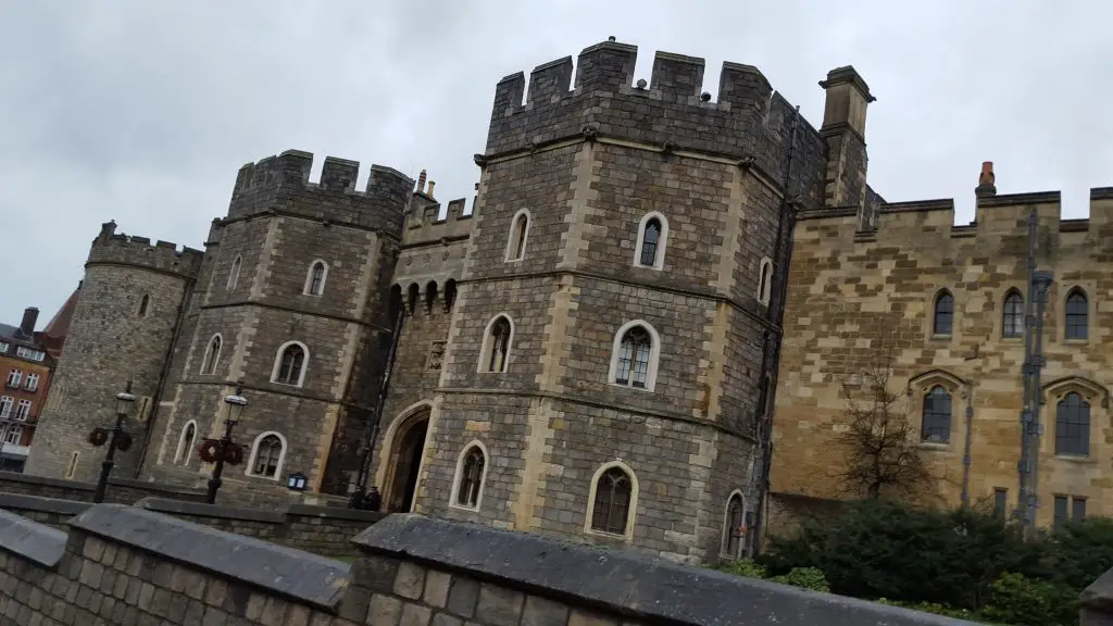 Bucket List Ideas UK - Windsor Castle - things to do in the UK