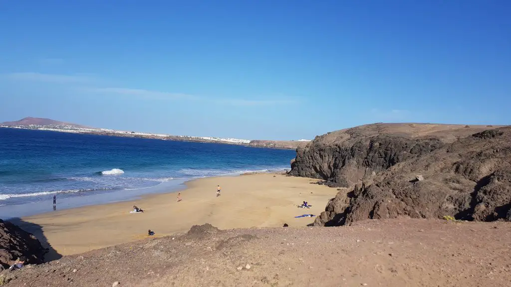 Things to do in Lanzarote - Playa de la Cera Beach