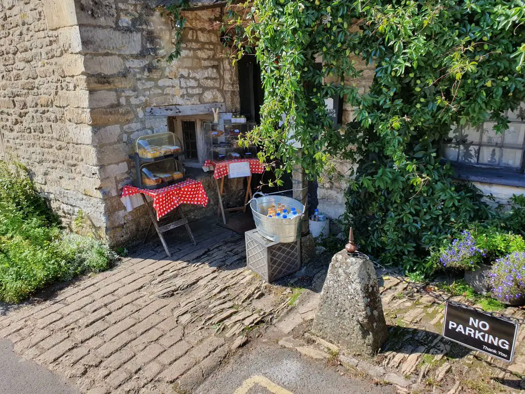 Restaurants in Castle Combe village