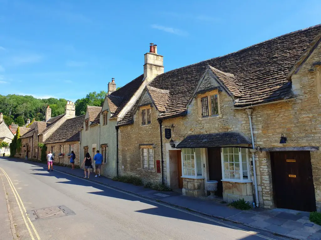 Was Castle Combe named the prettiest village in England