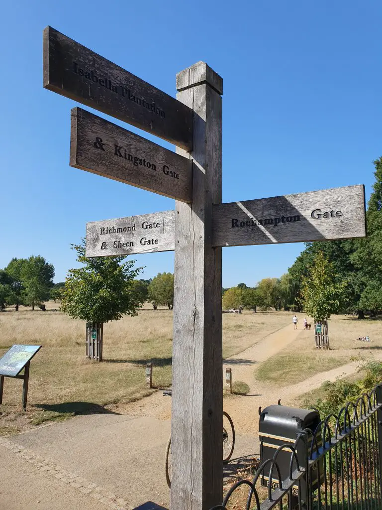 Richmond Park opening times