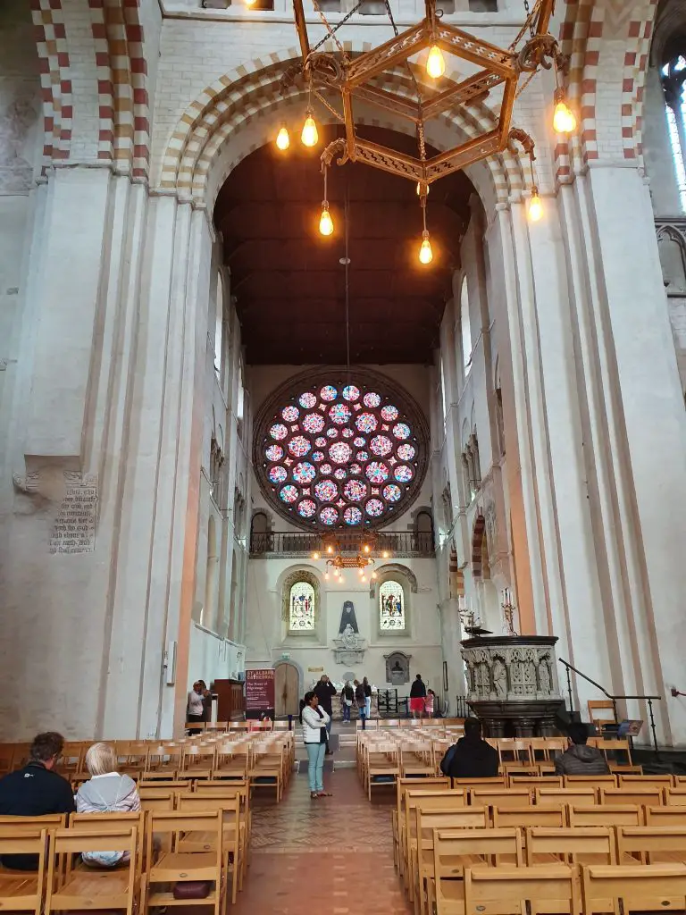 Things to do in St. Albans - St. Albans Cathedral