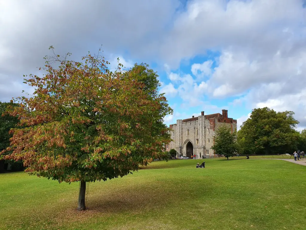 What to see in St. Albans - The Great Gateway of the Monastery