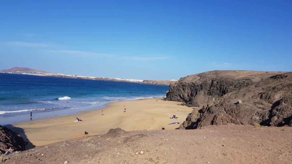 Are there any other beaches on the Papagayo Peninsula