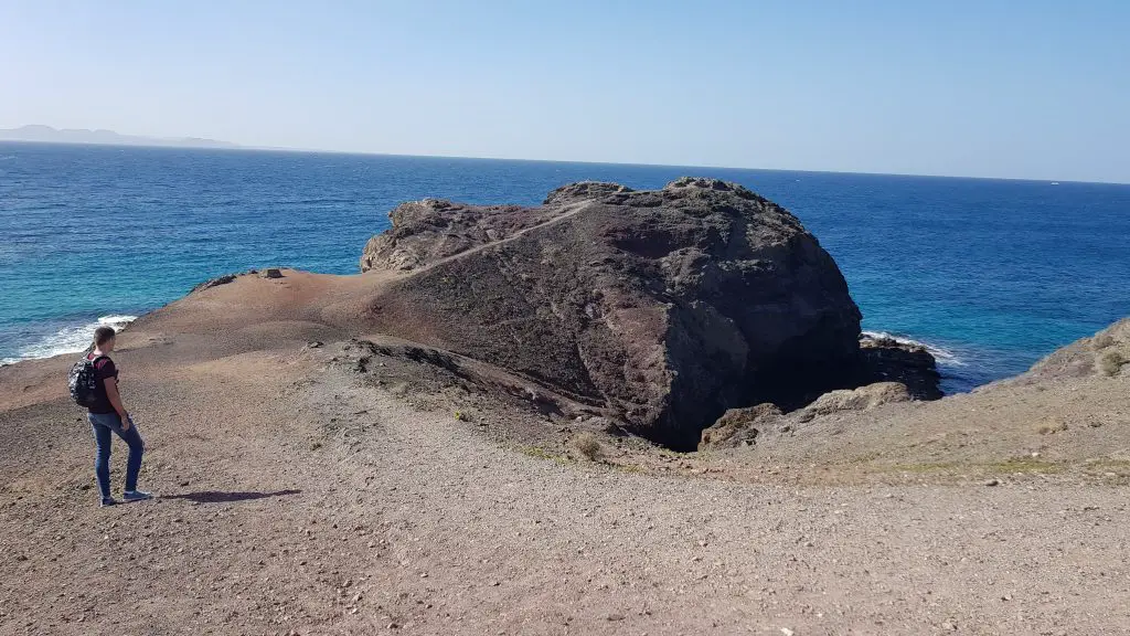 How to get to Papagayo Beach from Playa Blanca by foot