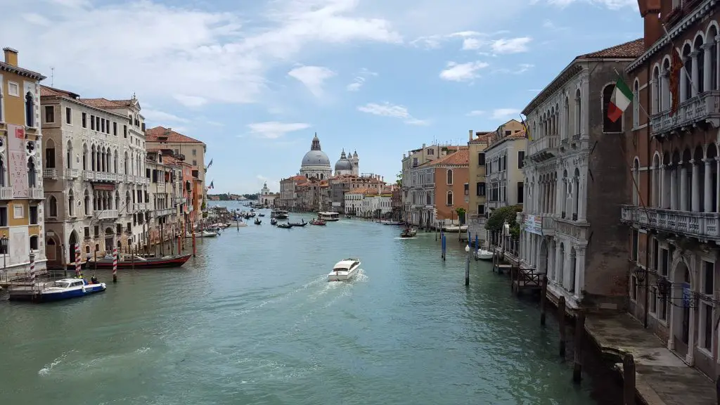 Where is warm in April in Europe - spring in Venice