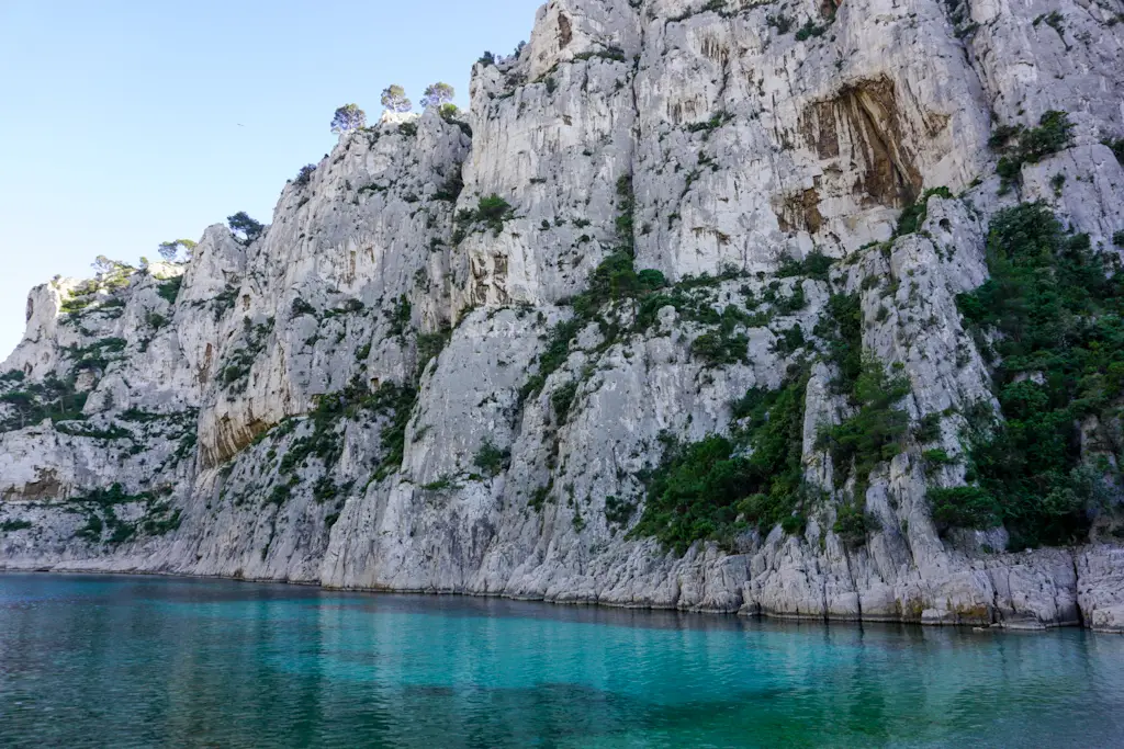 Best places to visit south of France - Marseille Calanque