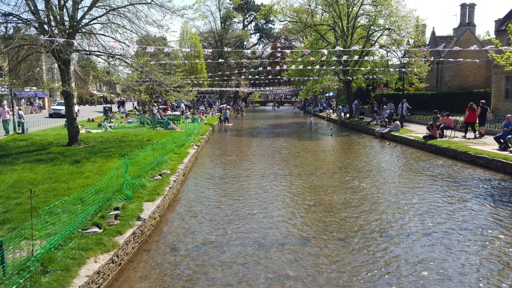 Most beautiful villages in England - Bourton on the Water, Gloucestershire