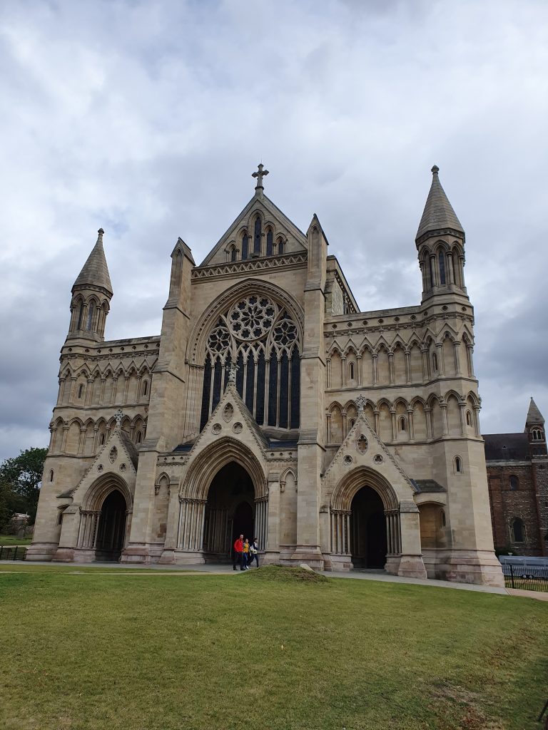 Landmarks in England - St Albans Cathedral