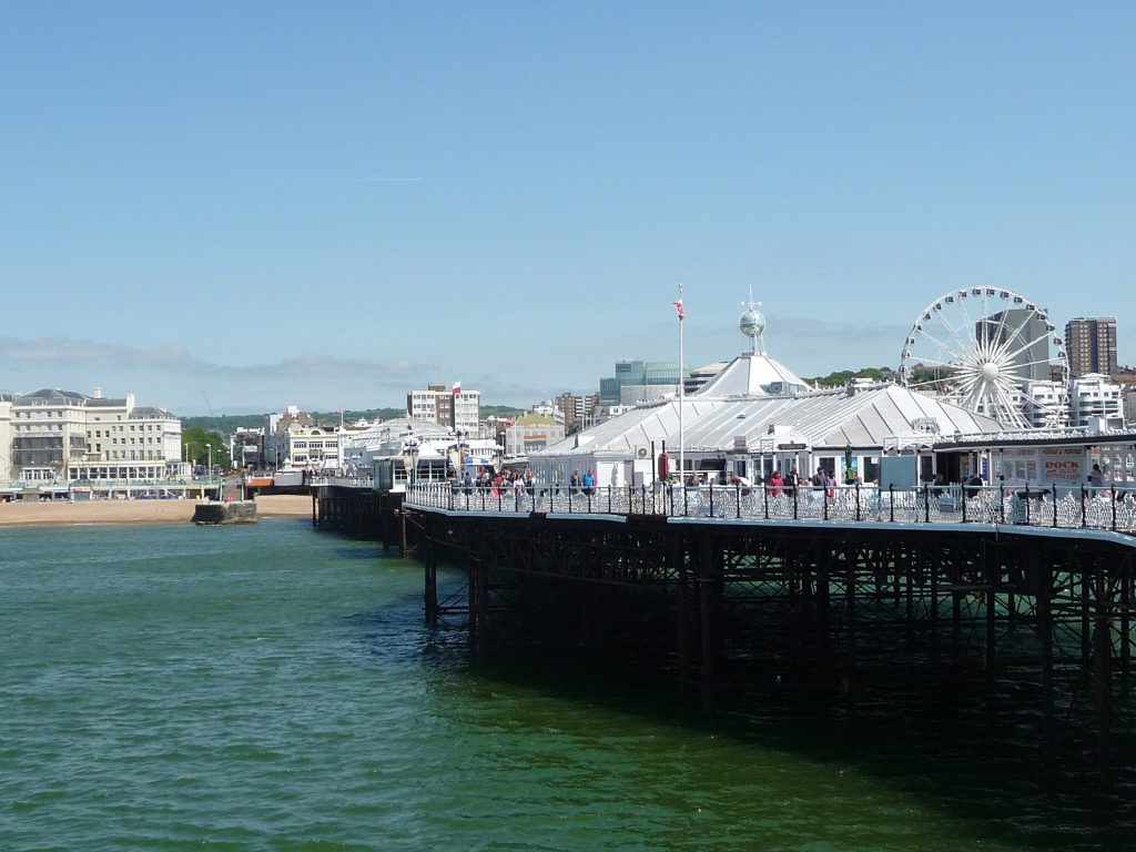 Most famous landmarks in England - Brighton Palace Pier