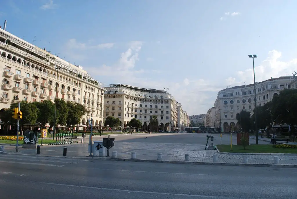 Stunning European squares - Aristotelous Square, Thessaloniki