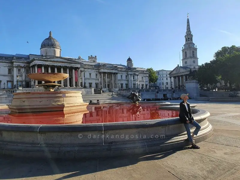 Trafalgar Square fountain