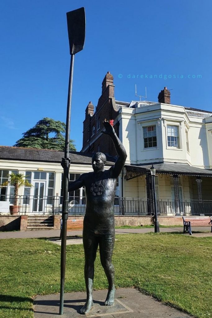 Best things to do in Marlow - Sir Steve Redgrave Statue