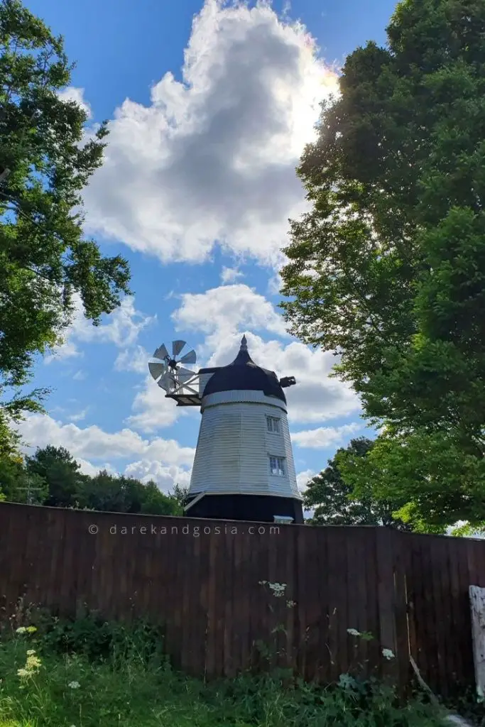Things to do in Buckinghamshire for free - Cobstone Windmill