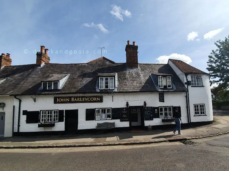 Goring on Thames Oxfordshire - The John Barleycorn