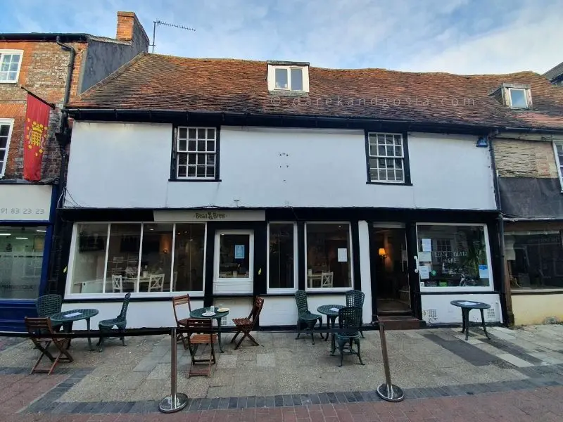 Things to do in Wallingford in Oxfordshire - Bean & Brew