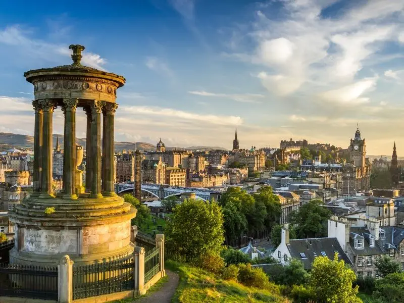 Cheap weekend breaks away UK- Edinburgh