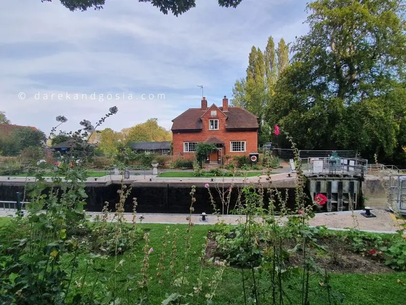 Commuter towns close to London - Reading