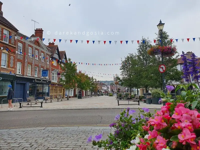 25 Best commuter towns near London - TOP hotspots for 2022!