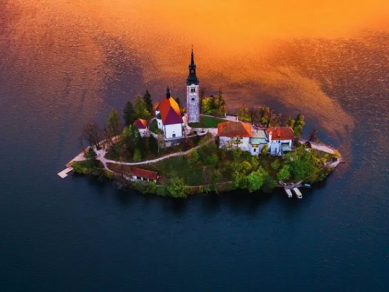 Top 30 most romantic places in Europe to fall in LOVE with!