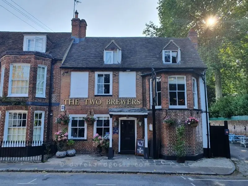 The best pubs near London - The Two Brewers, Marlow