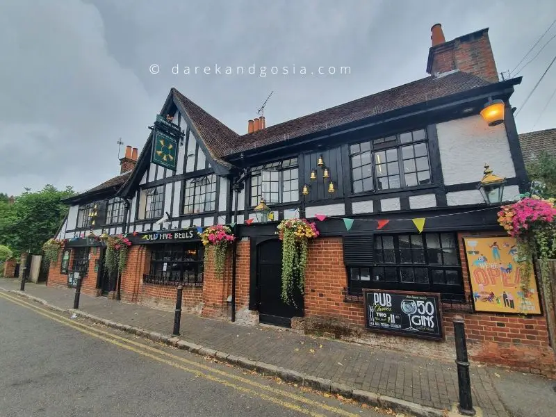 Local pubs near me - Old Five Bells, Burnham