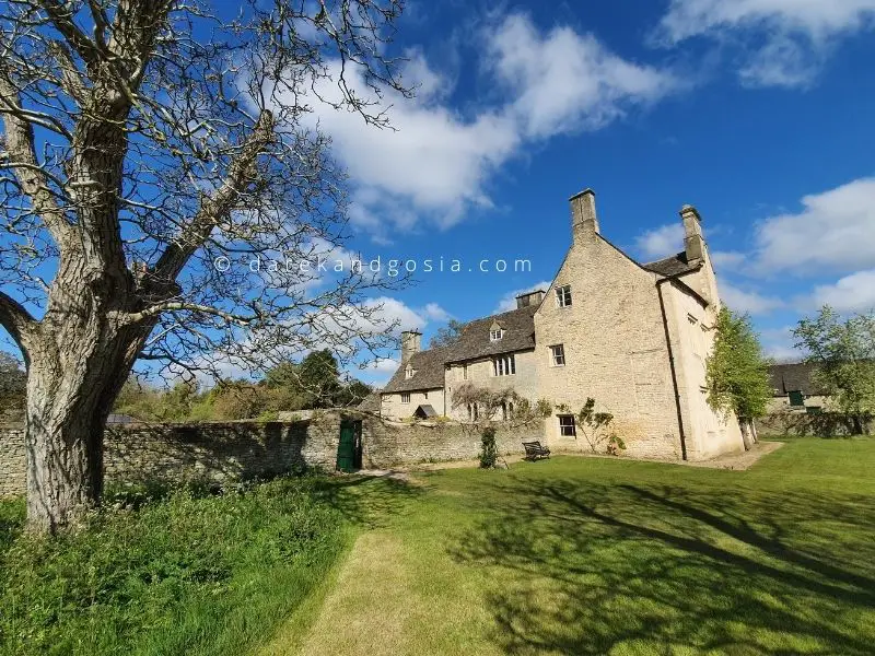 Must see places in Witney town - Cogges Manor Farm