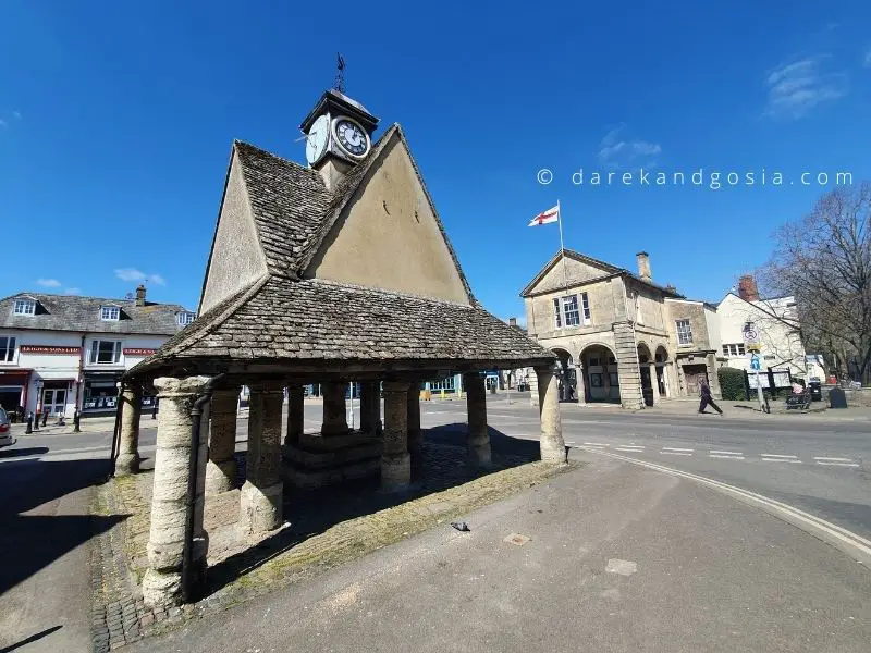 What to see in Witney town - Witney Butter Cross