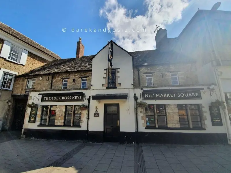 Where to go in Witney - Ye Olde Cross Keys