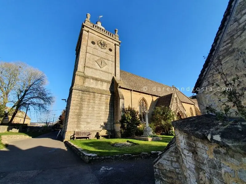 Where to visit in Bourton on the Water Cotswolds - St Lawrence's Church