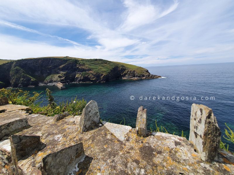 Can you walk around Port Isaac