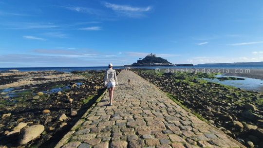 How long does it take to walk over to St Michael's Mount