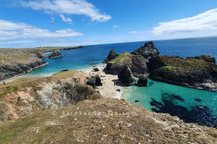 What is Kynance Cove famous for