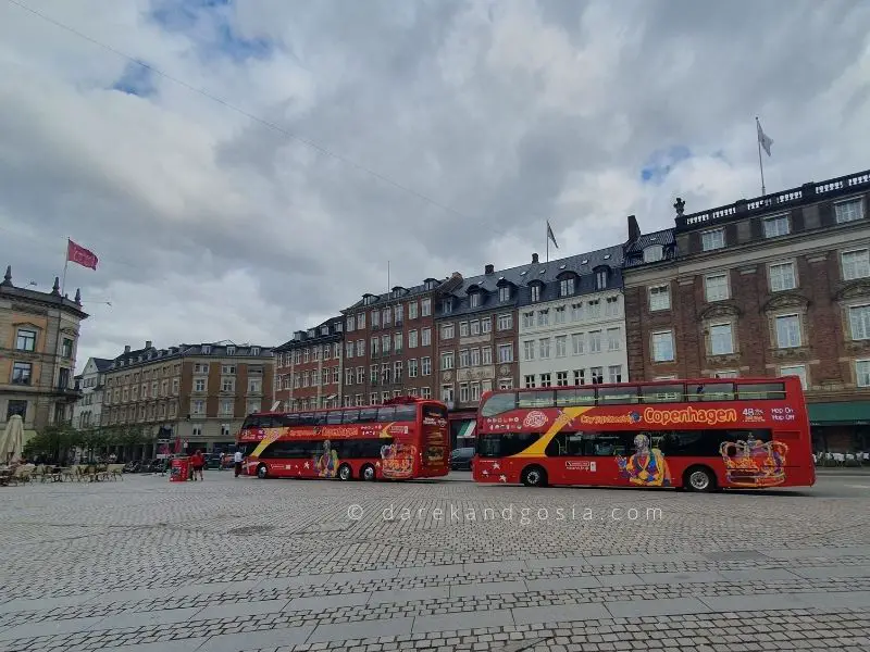 Couple activities in Copenhagen - Hop-on, hop-off bus