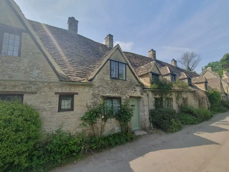 One day trip from London by car - Bibury