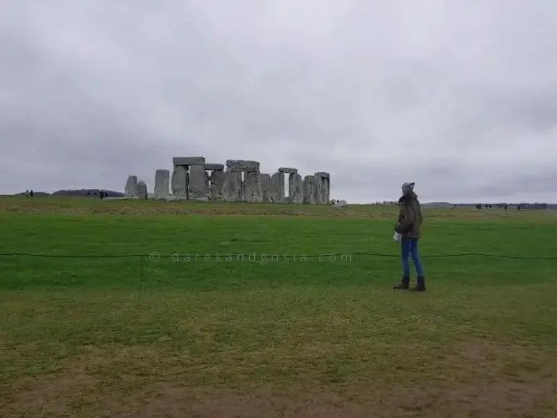 Places to visit from London by car - Stonehenge